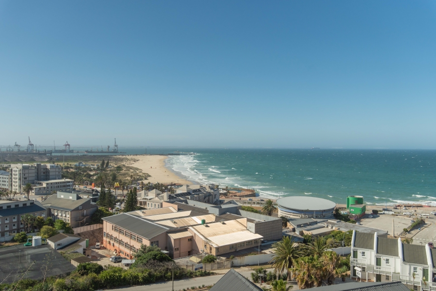 2 Bedroom Property for Sale in Summerstrand Eastern Cape